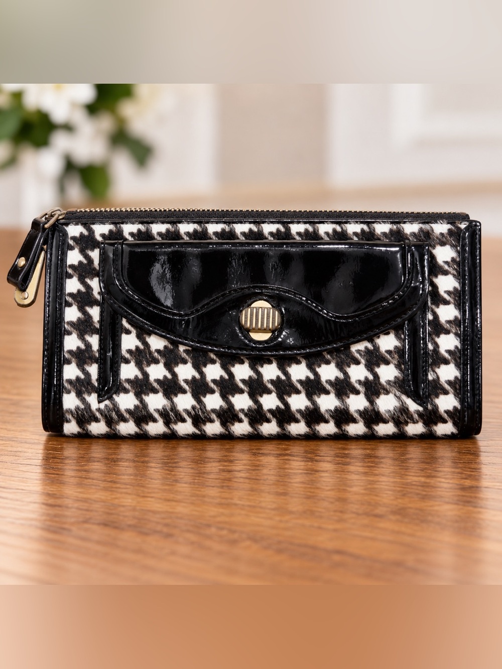 Black & White Houndstooth Zip Wallet with Patent Trim
